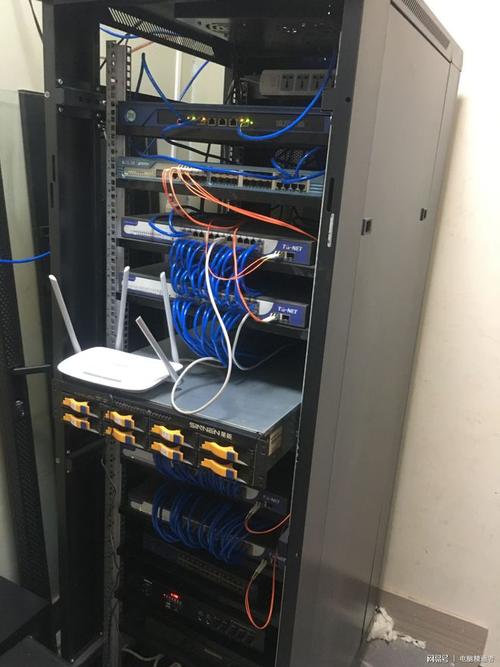 网吧电脑速度快是因网吧有服务器,把网吧服务器搬回家用会怎样?